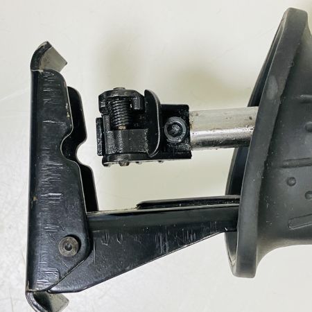 ЗЗ BOSCH ボッシュ 100V レシプロソー ケース付 GSA1100E ネイビー