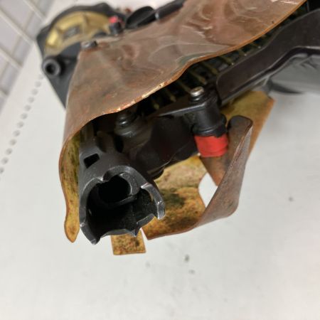 ЗЗ HITACHI 日立 90mm 高圧 ロール釘打機 ケース付 NV90HMC ゴールド