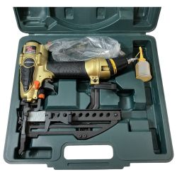 ЗЗ HITACHI 日立 高圧 50mm フロア用タッカ ケース付 N5004HMF ブラック×ゴールド Bランク