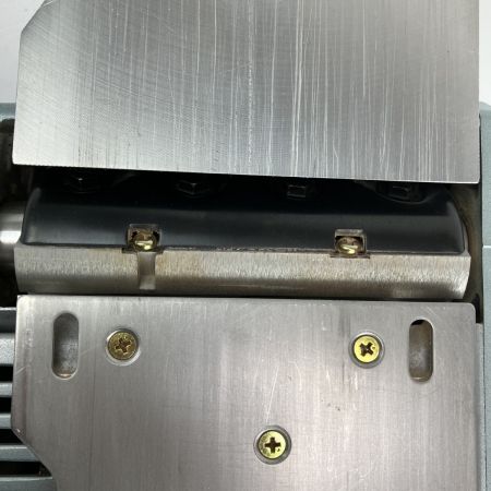 ЗЗ HITACHI 日立 100v 136mm 電動カンナ 替刃 木箱付 P40(SC) グレー