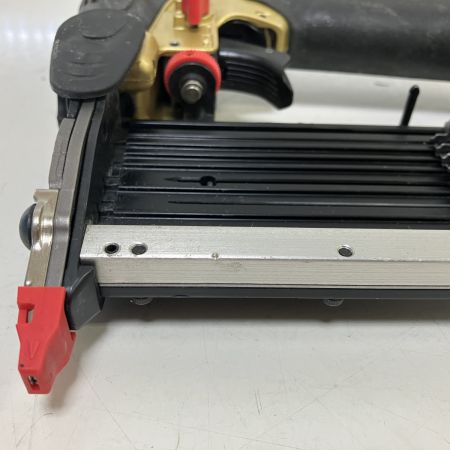 ЗЗ HiKOKI ハイコーキ 55mm 高圧 ピン釘打機 ケース付　(2)  NP55HM ブラック×ゴールド