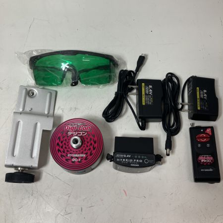 ЗЗ 山真 8.4v グリーンレーザー レーザー墨出し器 受光器 バッテリーx１ ACアダプタ ケース付 LDR-6 グリーン