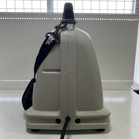 ЗЗ MAKITA マキタ (2) 100v 5L 常圧1口 コンプレッサー ショルダーベルト付 AC700 アイボリー