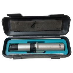 ЗЗ National ナショナル 赤色レーザー レーザー墨出し器 墨出し名人　ケース付 BTL1000 シルバー Cランク