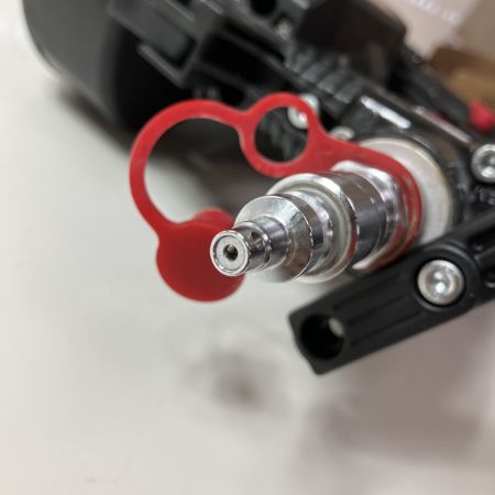 ЗЗ MAX マックス 41mm 高圧 ターボドライバ ねじ打ち機 ケース付 HV-R41G4 ブラック
