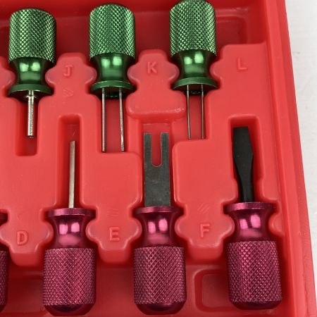 ЗЗ MAC TOOLS マック ターミナルツールキット 12個 ケース付 TT96030 レッド