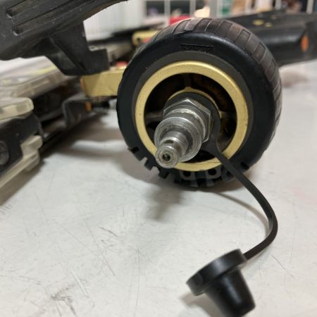 ЗЗ HITACHI 日立 55mm 高圧 仕上釘打機 ケース付 NT55HM2 ゴールド×ブラック