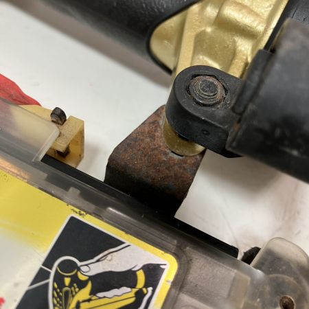 ЗЗ HITACHI 日立  55mm 高圧 仕上釘打機 ケース付　(2) NT55HM2 カーキ×ブラック