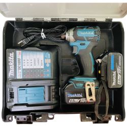ЗЗ MAKITA マキタ 18v インパクトドライバ バッテリーx2 充電器 ケース付 TD148D ブルー Cランク