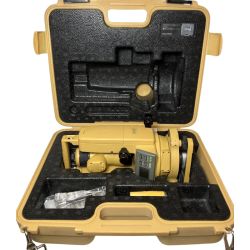 ЗЗ TOPCON 単三電池3本 デジタルセオドライト 取説・ケース付　※校正歴不明 DT-214 イエロー Cランク