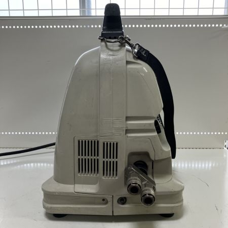 ЗЗ MAKITA マキタ 100v 5L 常圧1口 コンプレッサー 分岐カプラー ショルダーベルト付 AC700 アイボリー