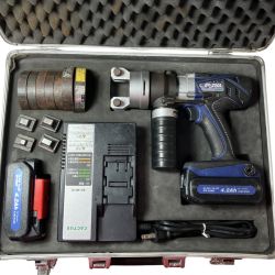 ЗЗ CACTUS 14.4v コードレス圧着工具 バッテリーx２ 充電器 ダイス各種 ケース付 EV-250L ネイビー×ブラック Cランク