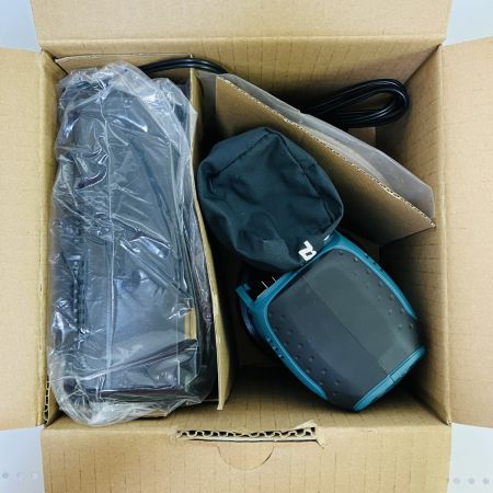 ЗЗ MAKITA マキタ 18v 125mm 充電式ランダムオービットサンダ  充電器 箱 取説付 BO180D ブルー