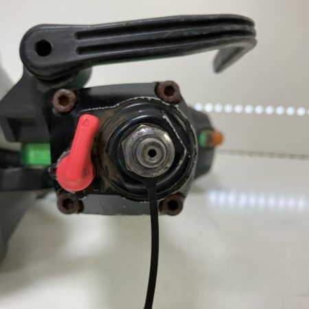 ЗЗ HITACHI 日立 65mm 高圧 エア釘打ち機 ケース付 NV65HR グリーン×ブラック