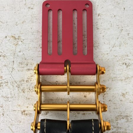 ЗЗ KNICKS 蓋付き総ヌメ革 小物腰袋 チェーン金具 ベルトループ付 KBS-201DSDXF ブラック