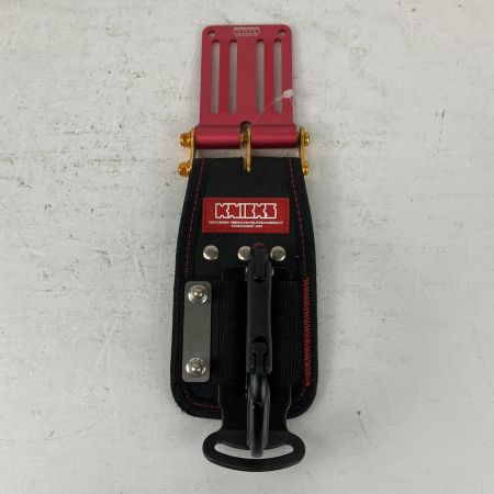 ЗЗ KNICKS 赤タグ カラビナホルダー アルミベルトループ カラビナ付き ブラック×レッド×ゴールド