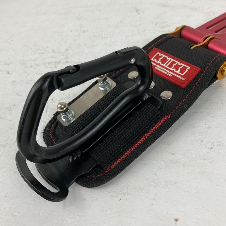 ЗЗ KNICKS 赤タグ カラビナホルダー アルミベルトループ カラビナ付き