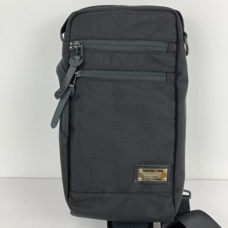 ЗЗ KNICKS 25周年記念 バリスティックワンショルバッグ 巾着 外箱付 ブラック