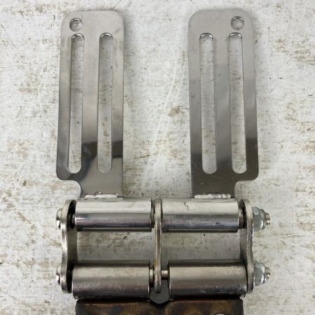 ЗЗ KNICKS 工具差し 分離タイプSUSベルトループ(SUS-15-2) チェーン金具付 本体型番不明 ブラウン×シルバー