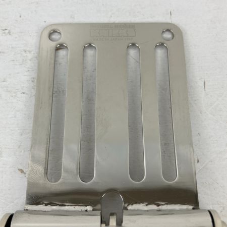 ЗЗ KNICKS EVA/コーデュラバリスティック生地 ペンチ・ニッパー3Pホルダー チタンプレート入り BAT-303PNDX