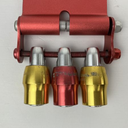 ЗЗ KNICKS ベルトループ アタッチメント ビットホルダ付 ALU15A-R ALU-15-S レッド×マットシルバー