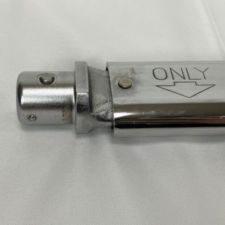 ЗЗ TOHNICHI 420N・m 全長945ｍｍ トルクレンチ 取説 外箱付 CL420NX22D シルバー