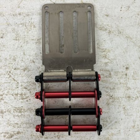 ЗЗ KNICKS (2) チタンベルトループ チェーン金具付 TIT-15L シルバー×レッド×ブラック