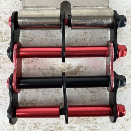 ЗЗ KNICKS (2) チタンベルトループ チェーン金具付 TIT-15L シルバー×レッド×ブラック