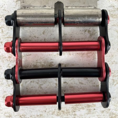 ЗЗ KNICKS (2) チタンベルトループ チェーン金具付 TIT-15L シルバー×レッド×ブラック