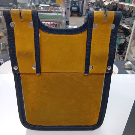 KNICKS KGC-201BA 山吹色 腰袋 程度B 外箱付 グローブ革建築用2段 使用感有 グローブ革建築用2段 バリスティック縁巻