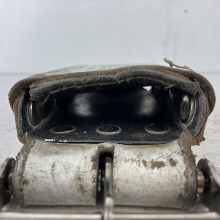 ЗЗ KNICKS 総ヌメ革3連結チェーンタイプ鳶レベルホルダー NX-KNS-100LDX3-C2 SUS-S ホワイト