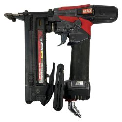 ЗЗ MAX マックス 38mm 高圧 フロアネイラ HA-38F4(D) ブラック Cランク