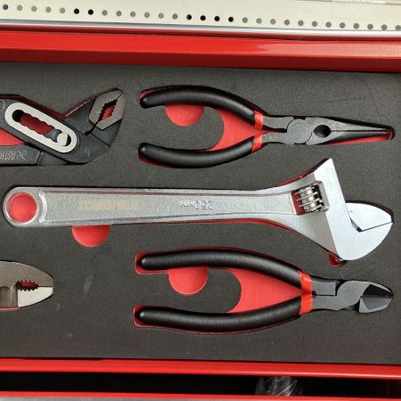 ЗЗ ASTRO PRODUCTS アストロプロダクツ ツールセット 83点組 TS178 レッド