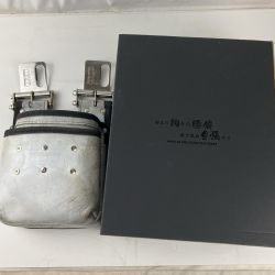 ЗЗ KNICKS 鳶職向仕様ツーウェイタイプヌメ革2段腰袋 着脱ベルトループ付き KNS-201TB SUS-K ホワイト Cランク