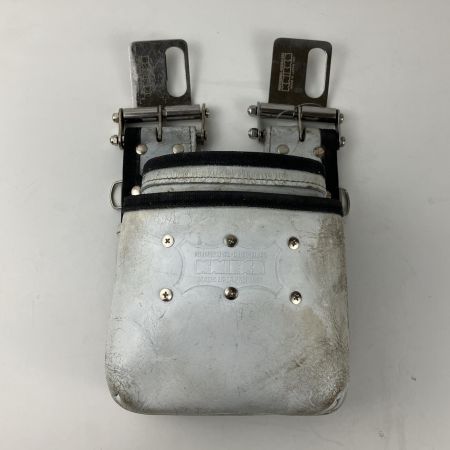 ЗЗ KNICKS 鳶職向仕様ツーウェイタイプヌメ革2段腰袋 着脱ベルトループ付き KNS-201TB SUS-K ホワイト