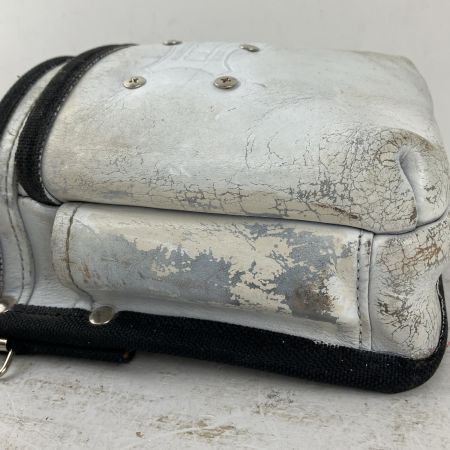 ЗЗ KNICKS 鳶職向仕様ツーウェイタイプヌメ革2段腰袋 着脱ベルトループ付き KNS-201TB SUS-K ホワイト