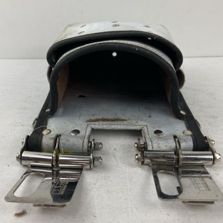 ЗЗ KNICKS 鳶職向仕様ツーウェイタイプヌメ革2段腰袋 着脱ベルトループ付き KNS-201TB SUS-K ホワイト