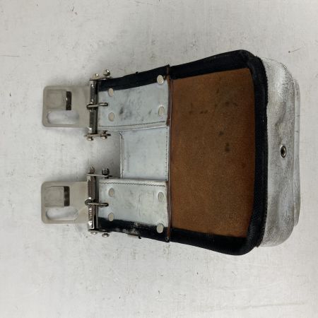 ЗЗ KNICKS 鳶職向仕様ツーウェイタイプヌメ革2段腰袋 着脱ベルトループ付き KNS-201TB SUS-K ホワイト