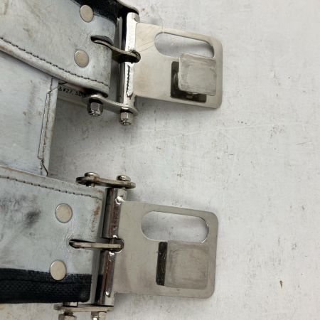 ЗЗ KNICKS 鳶職向仕様ツーウェイタイプヌメ革2段腰袋 着脱ベルトループ付き KNS-201TB SUS-K ホワイト