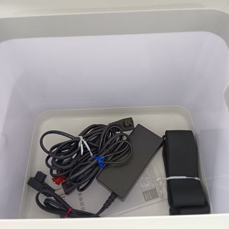 MAKITA マキタ CW180D ブルー 電動工具 保冷温庫　程度B ACアダプター・DCアダプタ・ストラップ・取説付 コードレス式 20L 18v 20121321 使用感有 変色あり