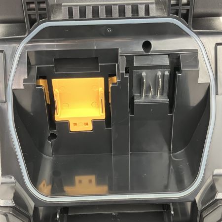 ЗЗ MAKITA マキタ 10.8/14.4/18/100v 充電式スピーカー ACアダプタ付 MR200 ブラック