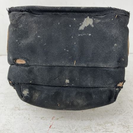 ЗЗ KNICKS 総ヌメ革使用3段腰袋 縁バリ チェーンタイプ ベルトループ・チェーン金具付 KNB-301DDX キャメル