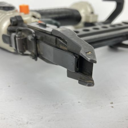 ЗЗ HITACHI 日立 常圧 38mm エアタッカ フロア用タッカ 本体のみ N3804MF アイボリー