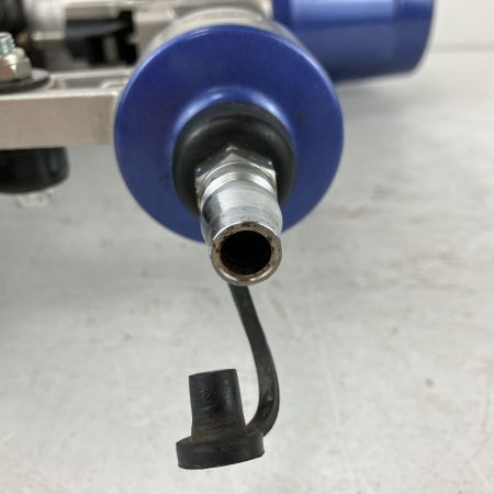 ЗЗ MAKITA マキタ 65mm 常圧 金属屋根用エア釘打ち機 ケース付 AN601R ブルー