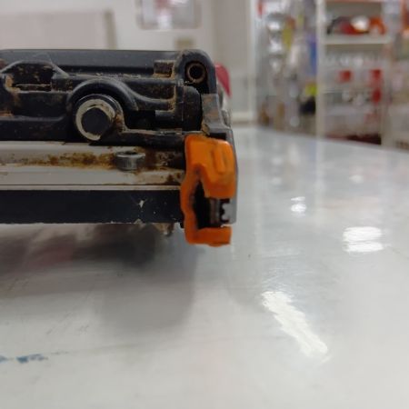 MAX マックス TA-250P2(D) レッド エアツール ピンタッカー MAX TA-250P2(D) レッド 程度C ケース付 常圧 50mm 0C11063C 使用感有 20250322買付