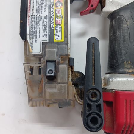MAX マックス TA-250P2(D) レッド エアツール ピンタッカー MAX TA-250P2(D) レッド 程度C ケース付 常圧 50mm 0C11063C 使用感有 20250322買付