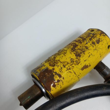 KAMEKURA パンチャー　程度C ケース付 使用感有 S-30 グリーン