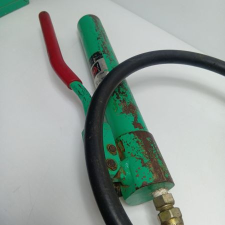 KAMEKURA パンチャー　程度C ケース付 使用感有 S-30 グリーン