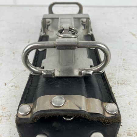 ЗЗ MIKI KNICKS 工具差し チェーン金具 着脱ベルトループ付 ブラック×シルバー