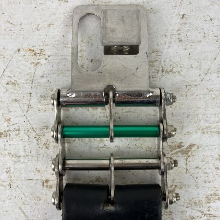 ЗЗ MIKI KNICKS 工具差し チェーン金具 着脱ベルトループ付 ブラック×シルバー